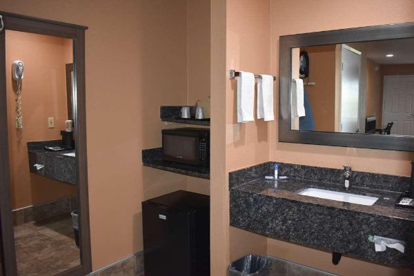 Americas Best Value Inn (Manteca)